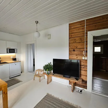 Rauhallinen Asunto Maalla, Navetan Paeaedyssae. Apartment Muurame